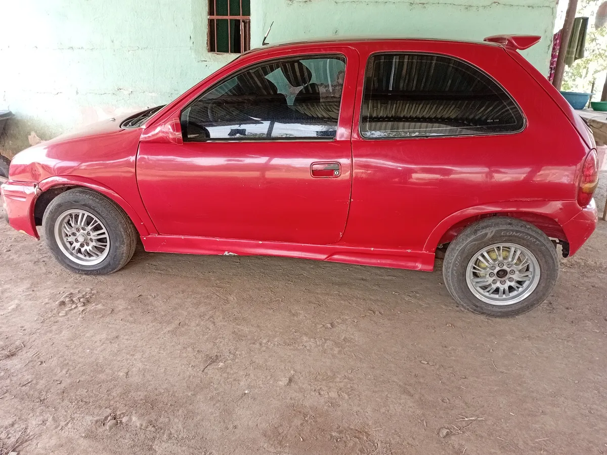 Chevrolet Corsa 1998 Rojo Caldono