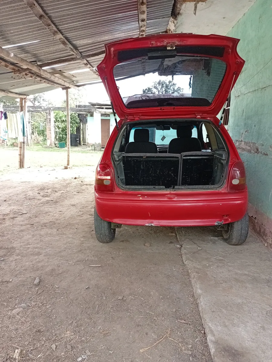 Chevrolet Corsa 1998 Rojo Caldono