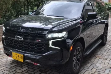 Chevrolet Tahoe Z71 2023 Negra. Llantas Nuevas