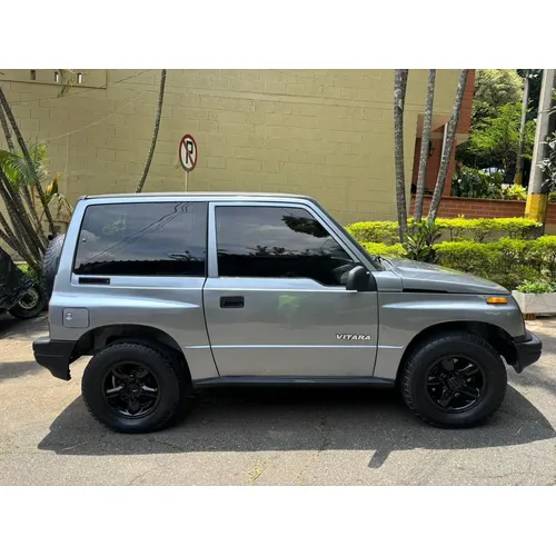 Chevrolet 2010 Gris Medellín