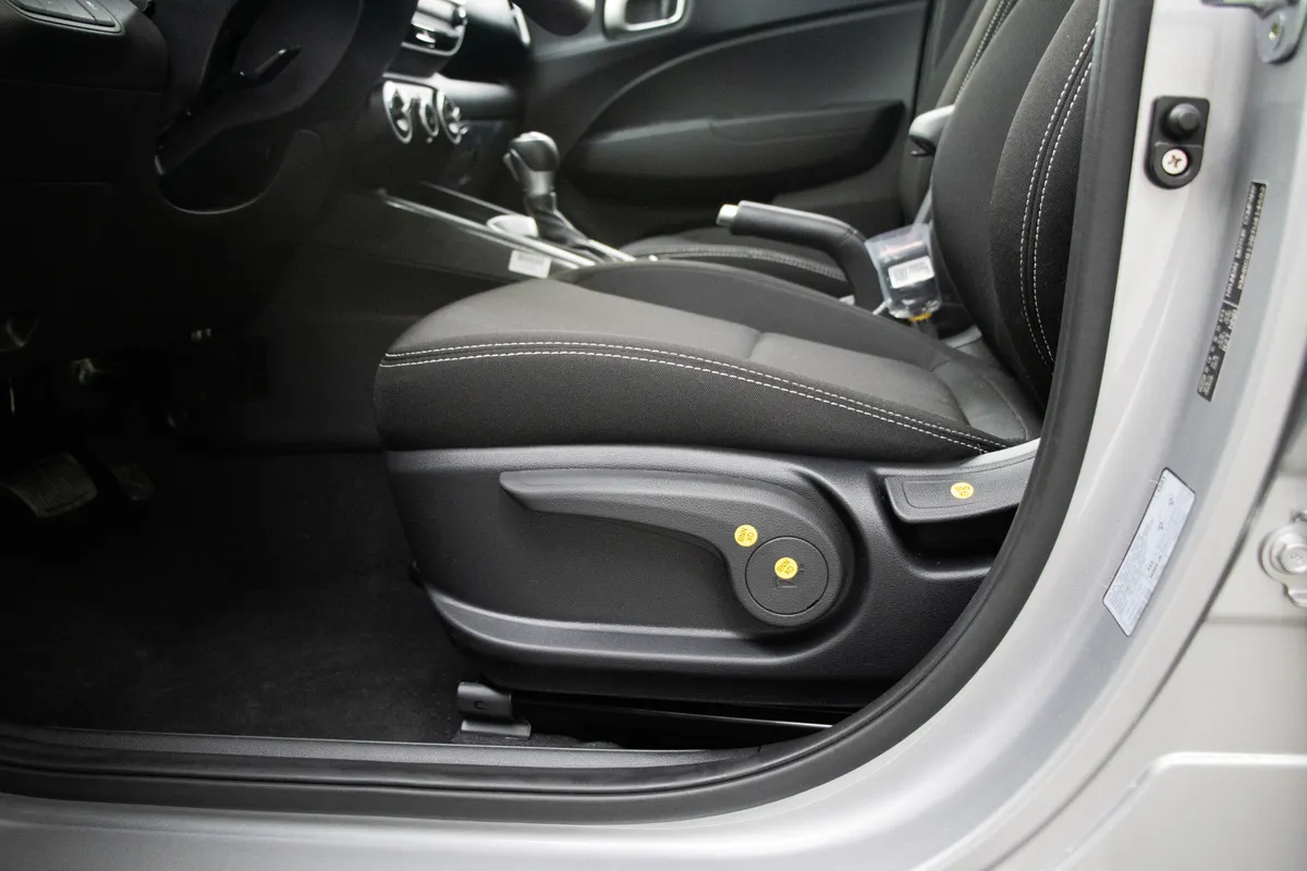 Hyundai Venue 2026 Plateado Montería