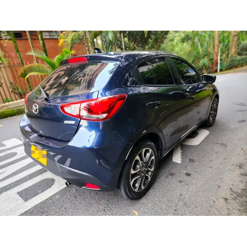 Mazda 2 2017 Azul Sabaneta