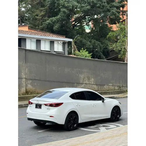 Mazda 3 2.0 Touring At
