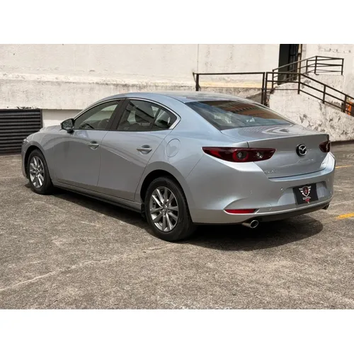 Mazda 3 2024 Plateado Envigado