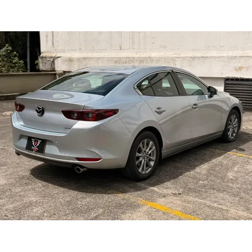 Mazda 3 2024 Plateado Envigado