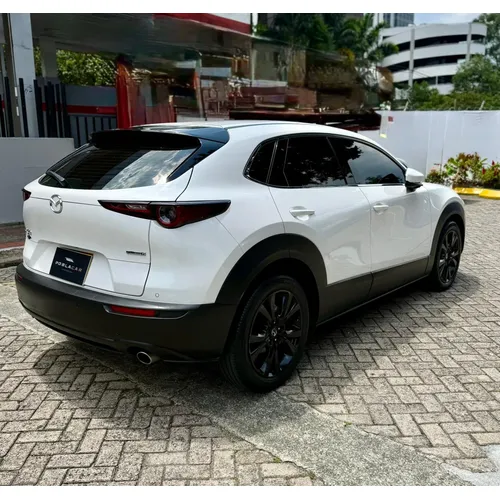 Mazda CX-30 2024 Blanco Medellín