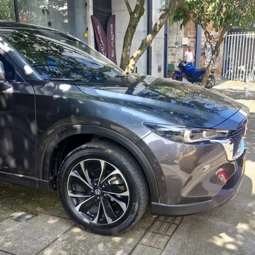 Mazda CX-5 2025 Gris Medellín