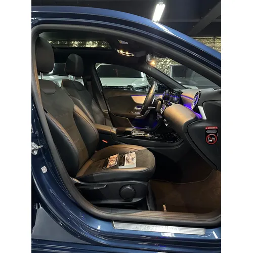 Mercedes-Benz Clase A 1.3 A180 AMG Line