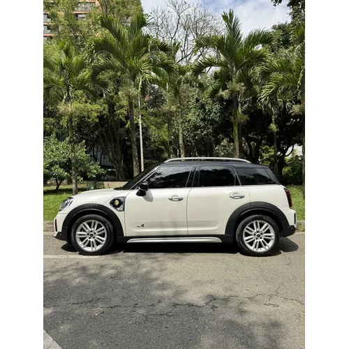 Mini Countryman Hibrid 2023 Blanco Medellín