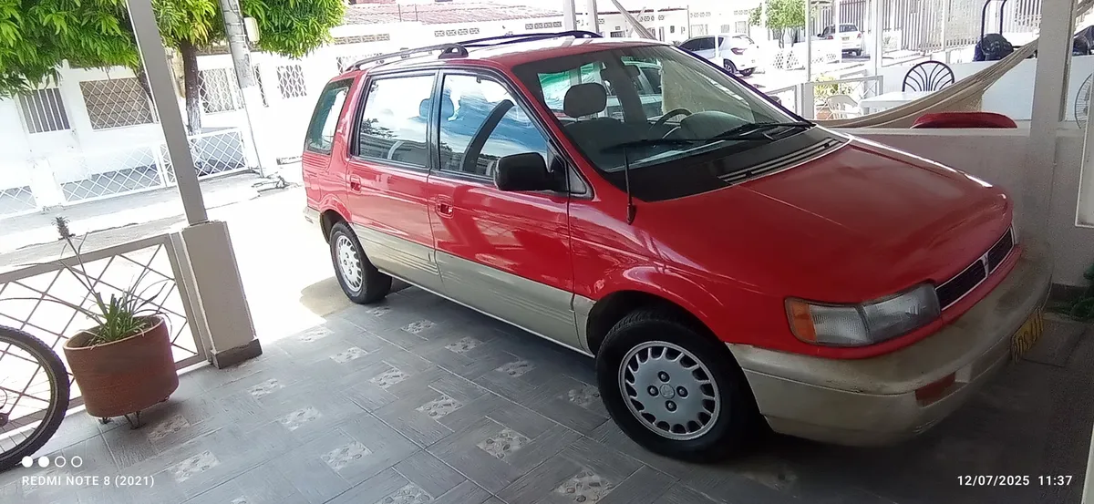 Mitsubishi Expo 1994 Rojo Flandes