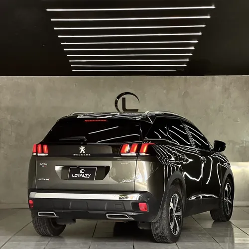 Peugeot 3008 2019 Gris Medellín