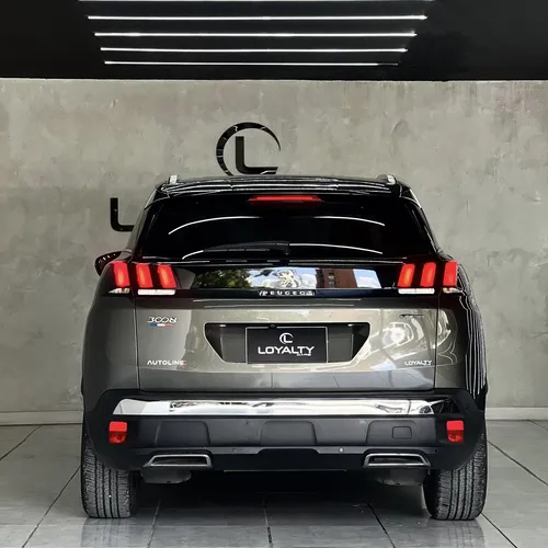 Peugeot 3008 2019 Gris Medellín