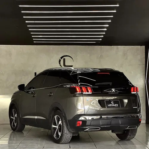 Peugeot 3008 2019 Gris Medellín