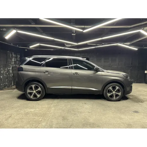 Peugeot 5008 2019 Gris Medellín