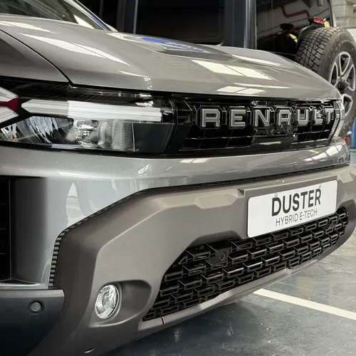 Renault Duster 2026 Gris Medellín