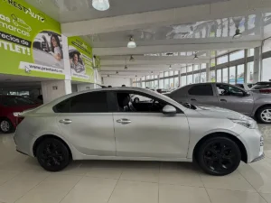 Kia Cerato Vivro 2019 Plateado Bogotá