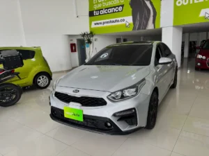 Kia Cerato Vivro 2019 Plateado Bogotá