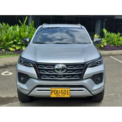 Toyota Fortuner 2.8 Srv Diesel 2025