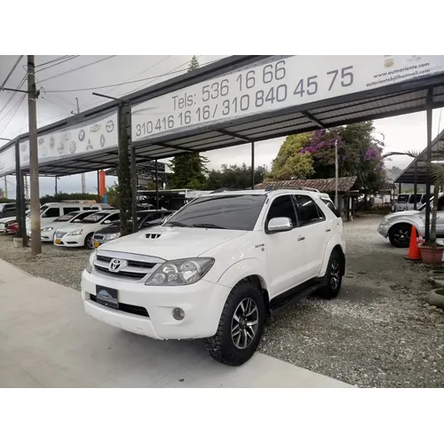 Toyota Fortuner 2008 Blanco Rionegro