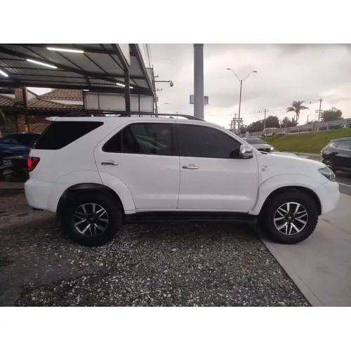 Toyota Fortuner 2008 Blanco Rionegro