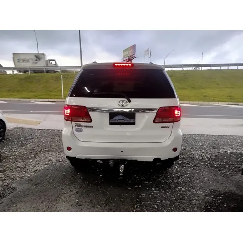 Toyota Fortuner 2008 Blanco Rionegro
