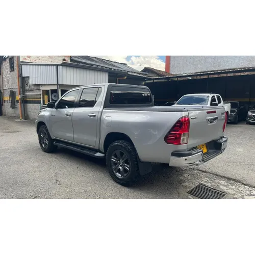 Toyota Hilux 2.4l
