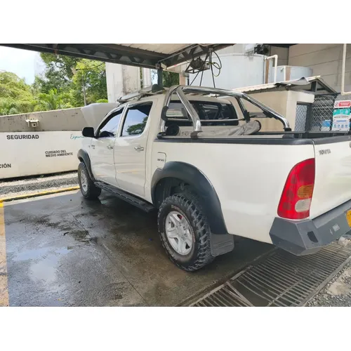 Toyota Hilux 2011 Blanco Apartadó