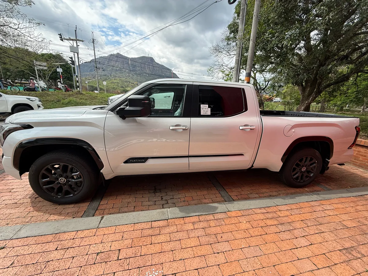 Toyota Tundra 2024 Blanco Yopal