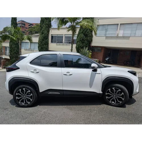 Toyota Yaris Cross 2022 Blanco Medellín